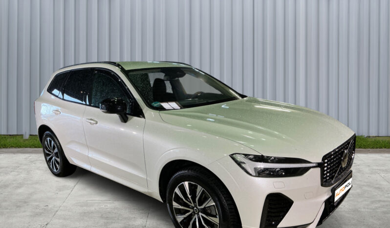 
								2023 Volvo XC60 2.0 B4 Plus Dark AWD full									