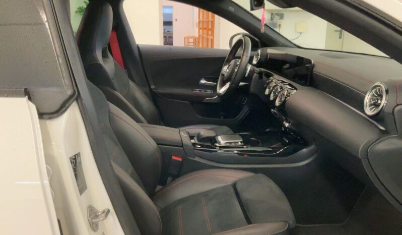 
								2021 Mercedes-Benz CLA-Klasse CLA 35 Shooting Brake AMG 4Matic full									