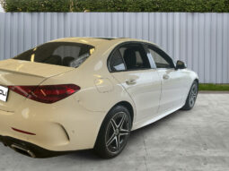 
										2022 Mercedes-Benz C-Class C300e AMG Line full									
