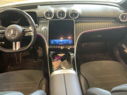 
										2022 Mercedes-Benz C-Class C300e AMG Line full									