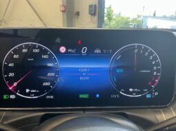 
										2022 Mercedes-Benz C-Class C300e AMG Line full									