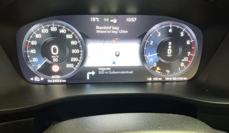 
								2020 Volvo XC40 1.5 T2 R Design 2WD full									